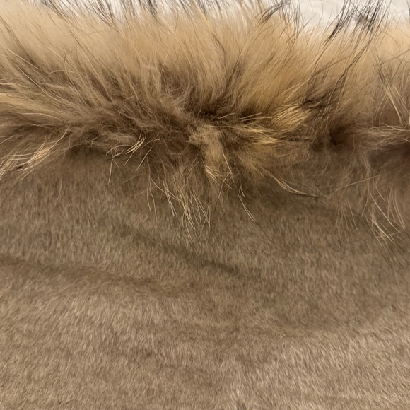 ANNA IRION CAPELET - Picture 11 of 15